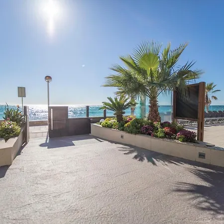 Turisticos Augustus Apartment Cambrils