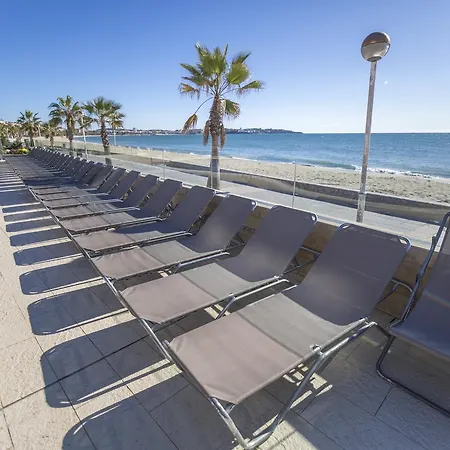 Turisticos Augustus * Cambrils